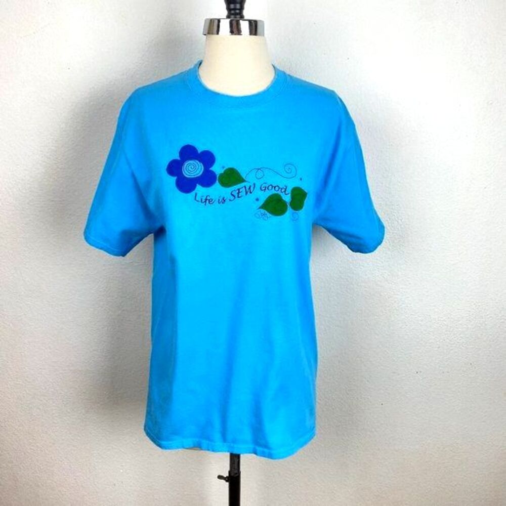 'Life Is SEW Good' Text Floral Graphic Blue Cotton T Shirt Short Sleeves Med